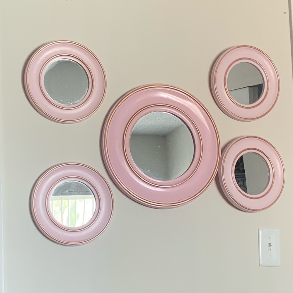 Pink mirror circle set of 5